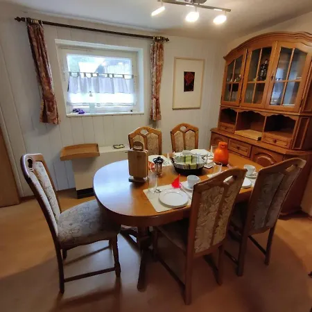 Gemuetliche Bauernkate Fuer 4 Mit Kachelofen *