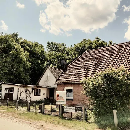 Hébergement de vacances Familienfreundliche Bauernkate Mit Kachelofen Lelkendorf