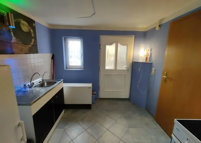 Gemuetliche Bauernkate Fuer 4 Mit Kachelofen *