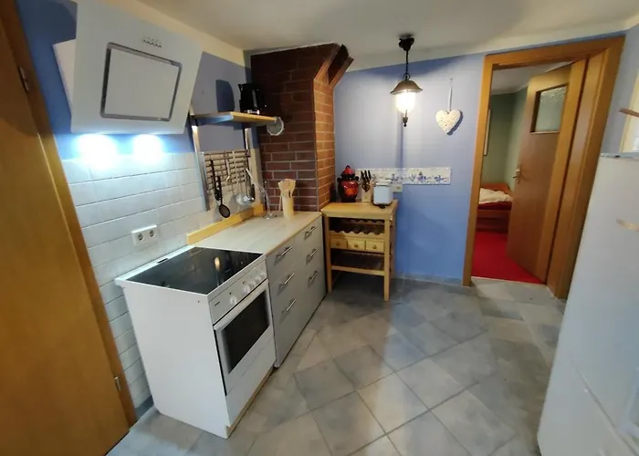 Casa de Férias Gemuetliche Bauernkate Fuer 4 Mit Kachelofen Lelkendorf